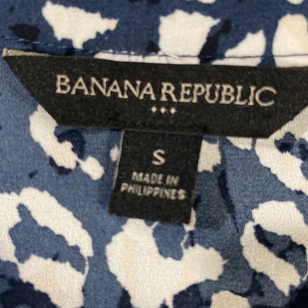 Bundle of tops for ladies 👚 Banana Republic, Ann Taylor and Old Navy. - Picture 5 of 10